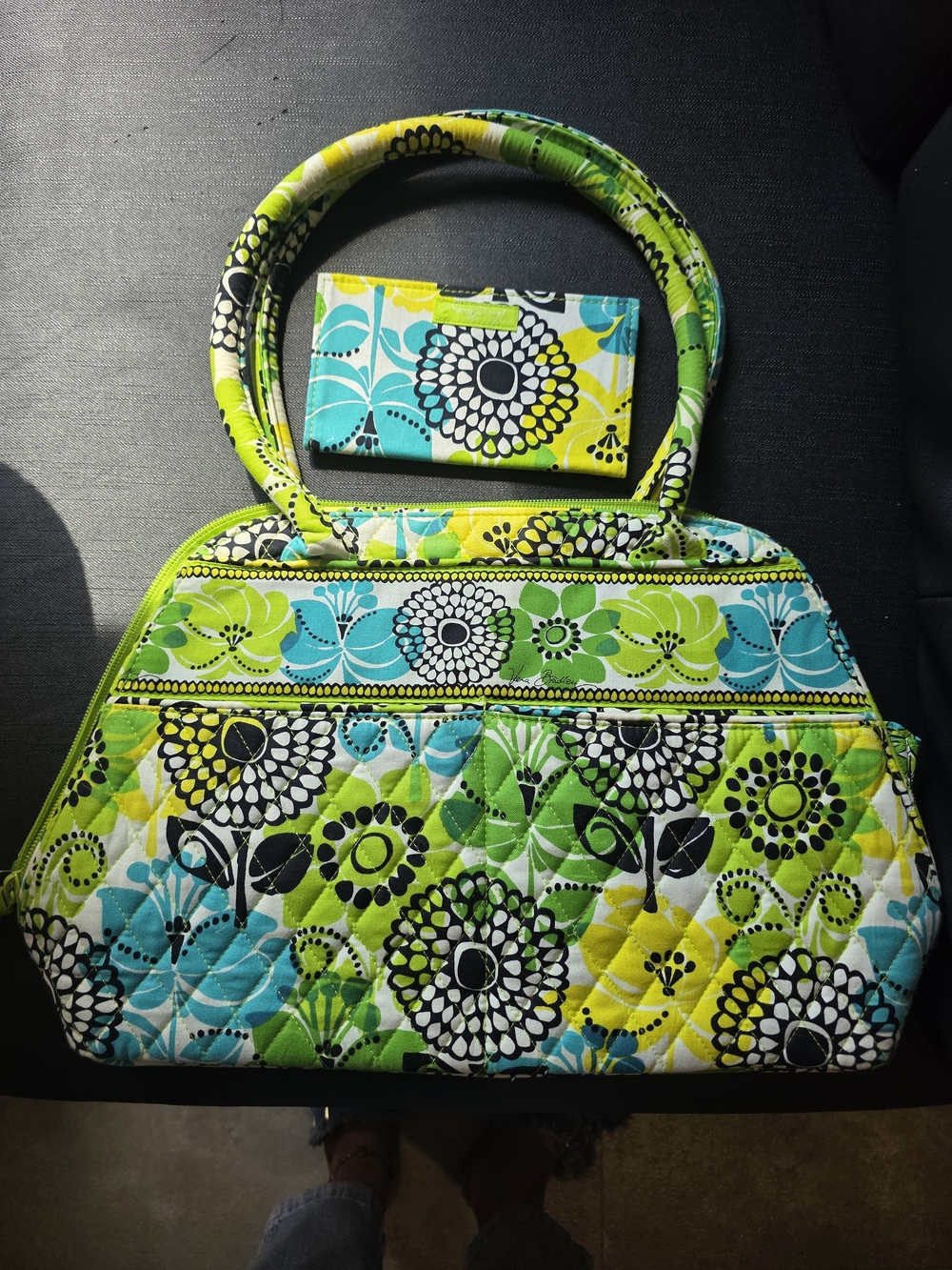 Large Vera Bradley Double Handled Quilted Bucket Bag With Checkbook Cover